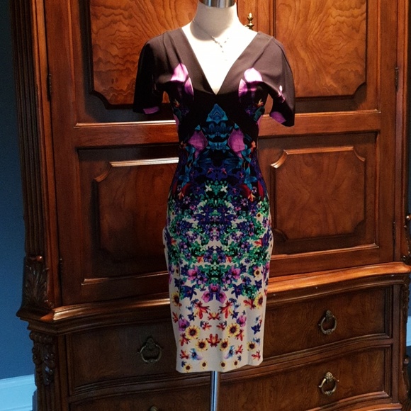 Roberto Cavalli Dresses & Skirts - Roberto cavalli fitted floral sheath